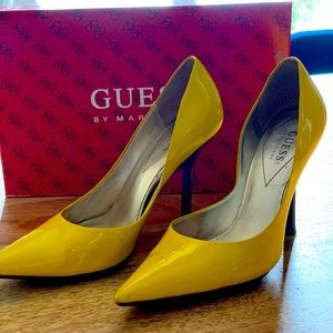 Guess by Marciano GW Carrie Pumps (Fab Yellow)
